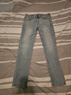American Eagle Outfitters Light Wash Skinny Jeans